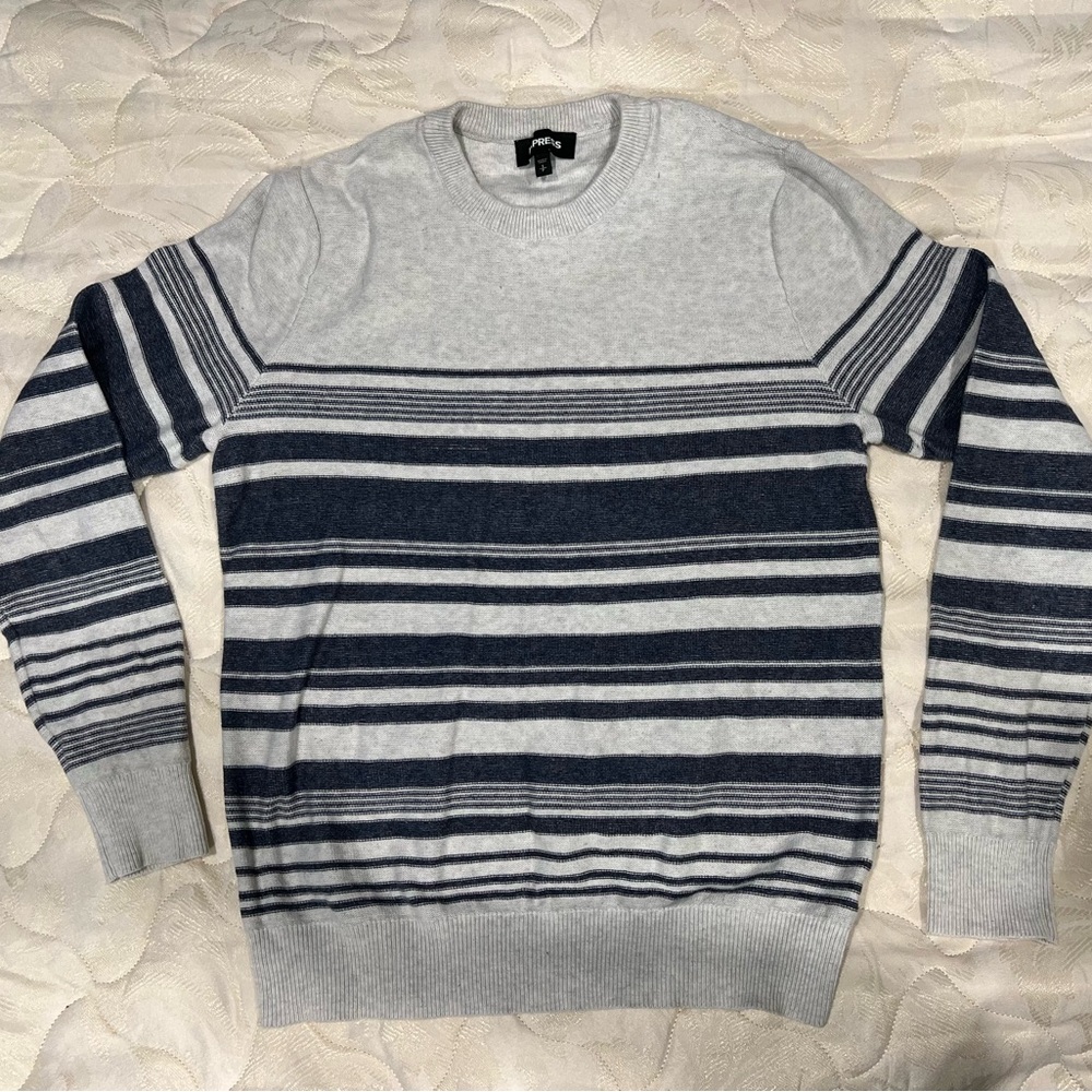 Express Men's Gray and Navy Striped Crewneck Sweater